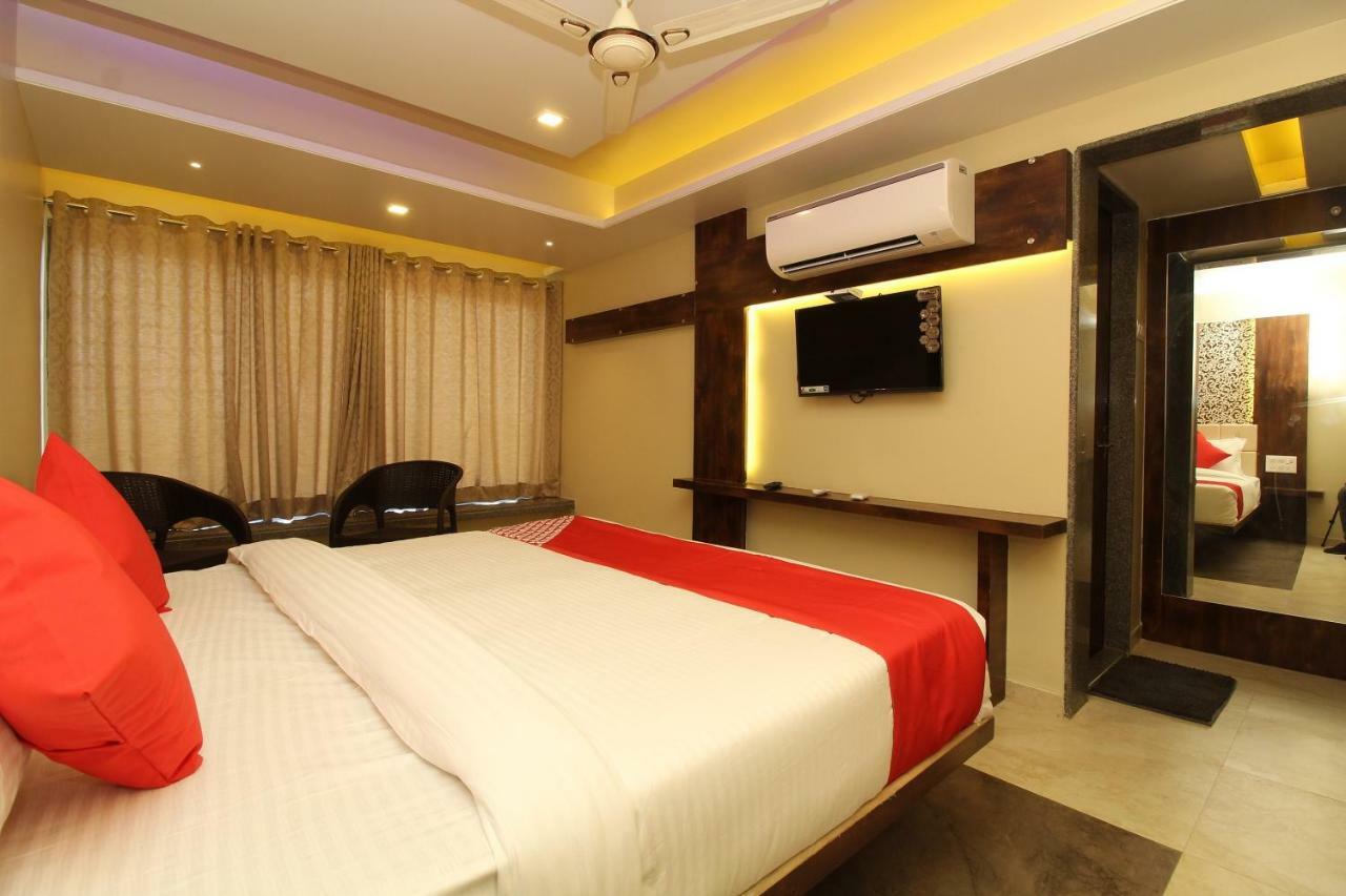 Oyo 37468 Nisha Lodging Sholapur Exterior foto